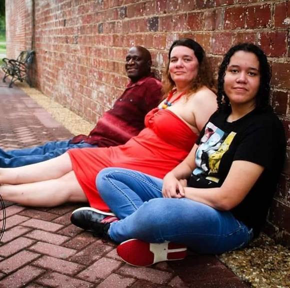 Meet your Posher, Catherine - Picture 1 of 1